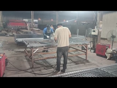 Video produksi pagar sementara dengan gaya pagar rantai