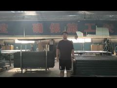 Pagar kawat las dalam palet