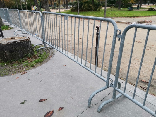 Sementara Pedestrian Steel Barricade Crowd Control Barriers Pagar Dilapisi Bubuk