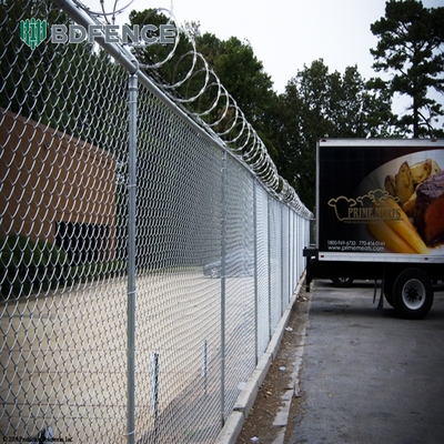 Teknik Woven 5ft Galvanized Chain Link Fence Dengan PVC Coated Wire Mesh Dan Hot Dip Galvanizing