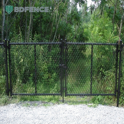 Hot Dip Galvanized 6ft Tinggi PVC Lapisan Vinyl Pagar 30m Panjang Sport Pagar Diamond Hole Chain Link Besi Wire Mesh