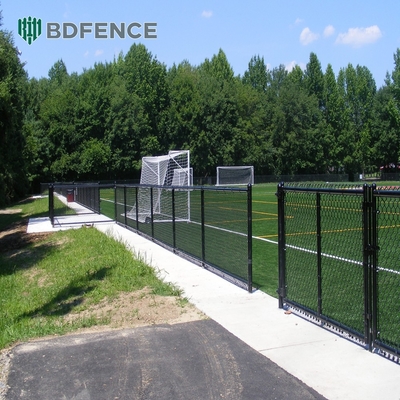 76mm Post Rail Chain Link Fence Pilihan yang sempurna untuk lapangan olahraga dan halaman belakang
