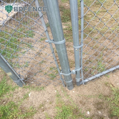 6ft Tinggi Diamond Mesh Chain Link Pagar Ideal Untuk Taman Hijau Pertanian Square Post Tipe