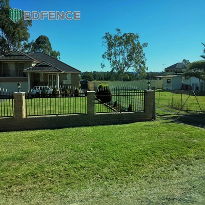 High Security Galvanized Metal Palisade Tubular Fence Untuk Mudah perakitan Dan Berkelanjutan