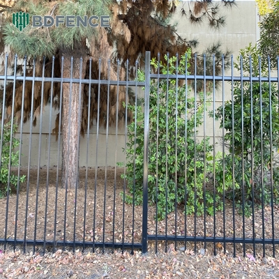 Modern Hiasan Backyards dilas Tube Rod Top Memalsukan Besi Baja Piket Pagar Panel 40*40mm dan 45*45mm Rail Size