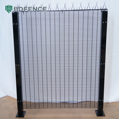 Galvanized Clearvu High Security 358 Anti Climb Fence Plastik Lapisan Metal Penjara Mesh Clear Vu View Fence Tidak Mendaki