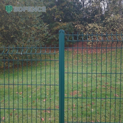 Rumah Keamanan Luar Ruang Curvy Welded Wire Pagar 3D Curved Welded Pvc Taman Pagar