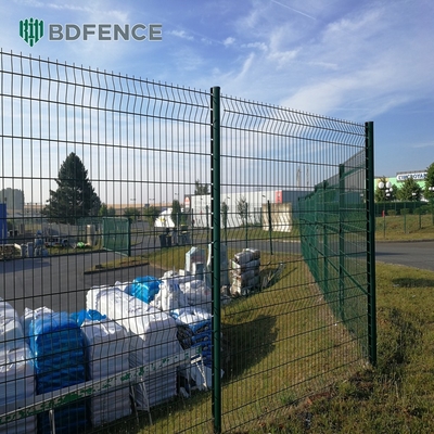 Mudah Instalasi Taman Perimeter Keamanan Disesuaikan 3D melengkung Iron Wire Mesh Pagar Bentuk Peach Post pagar