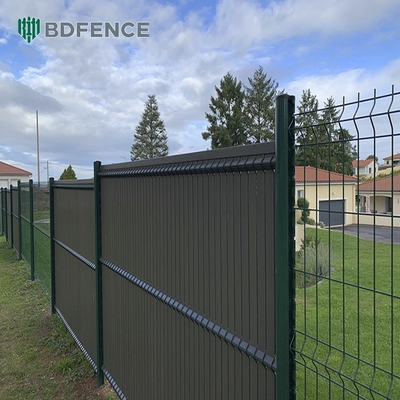 High Security Wire Mesh Fence 3D V Bending Curved Garden Farm Fence untuk Perimeter Security