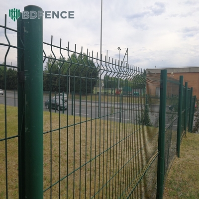 Wire Dia 5mm Metal Mesh Fencing RAL 6005 Green Powder Coated 3D Fence Panel Triangle Bending Fence Untuk Situs Konstruksi