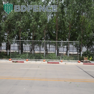 Temporary Road Safety Traffic Metal Pedestrian Barrier Dengan Jarak Inner Tube 110mm 120mm 150mm