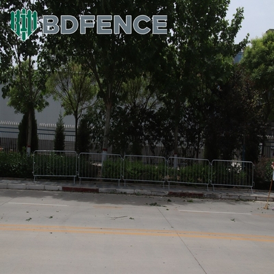 Hot Dip Galvanized Metal Crowd Control Penghalang Keamanan Portable
