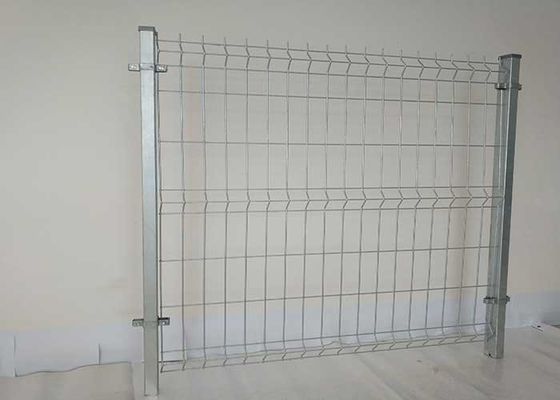 Customized Rumah Kualitas Tinggi Outdoor 3D Metal Curved Welded Wire Mesh Taman Pagar Untuk Pagar Panel Pvc Green Pagar