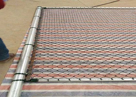8 Pagar Rantai Kaki Dengan Mesh Lapisan PVC Galvanized Ukuran 60 * 60mm