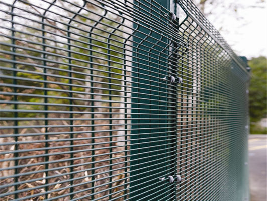 Lapisan PVC dilas mesh ClearVu 358 Anti Climb Fence