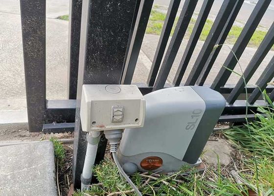 Easy Assembly Steel Tube Q195 Atau Q235 Material Fence Untuk Perlindungan Rumah Taman Pertanian
