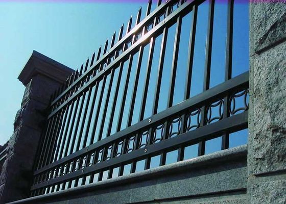 Easy Assembly Steel Tube Q195 Atau Q235 Material Fence Untuk Perlindungan Rumah Taman Pertanian