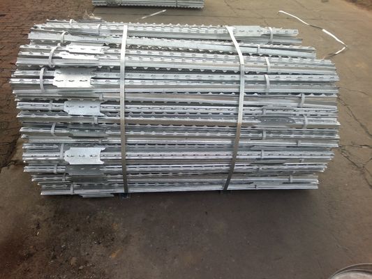 1,33lb / ft Galvanized Field Steel Studded T Post