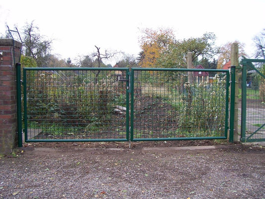 Galvanis bubuk dilapisi baja pagar taman pintu tabung double gate waterproof 3D model untuk perumahan