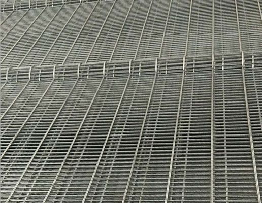 Anti Pencurian Anti Mendaki Mesh Pagar Hot Dip Galvanized Welded Wire Untuk Taman Taman Sekolah