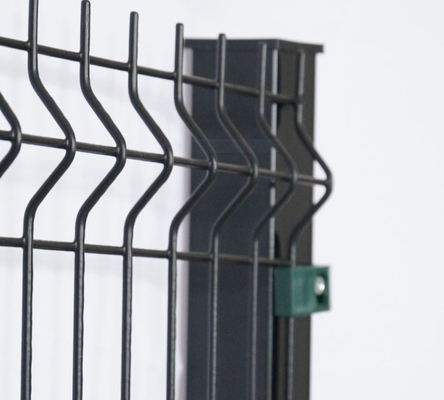 1,8 Meter Tinggi 3d Welded Mesh Anggar Kawat Tahan Penuaan Dengan Panel Plastik