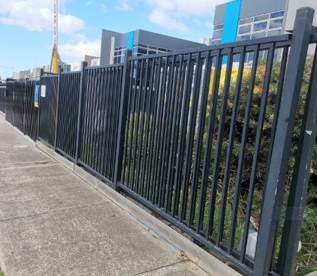 Australia Standar Tubular Pagar Ditekan Tombak Top Keamanan Baja Picket Garrison Pagar